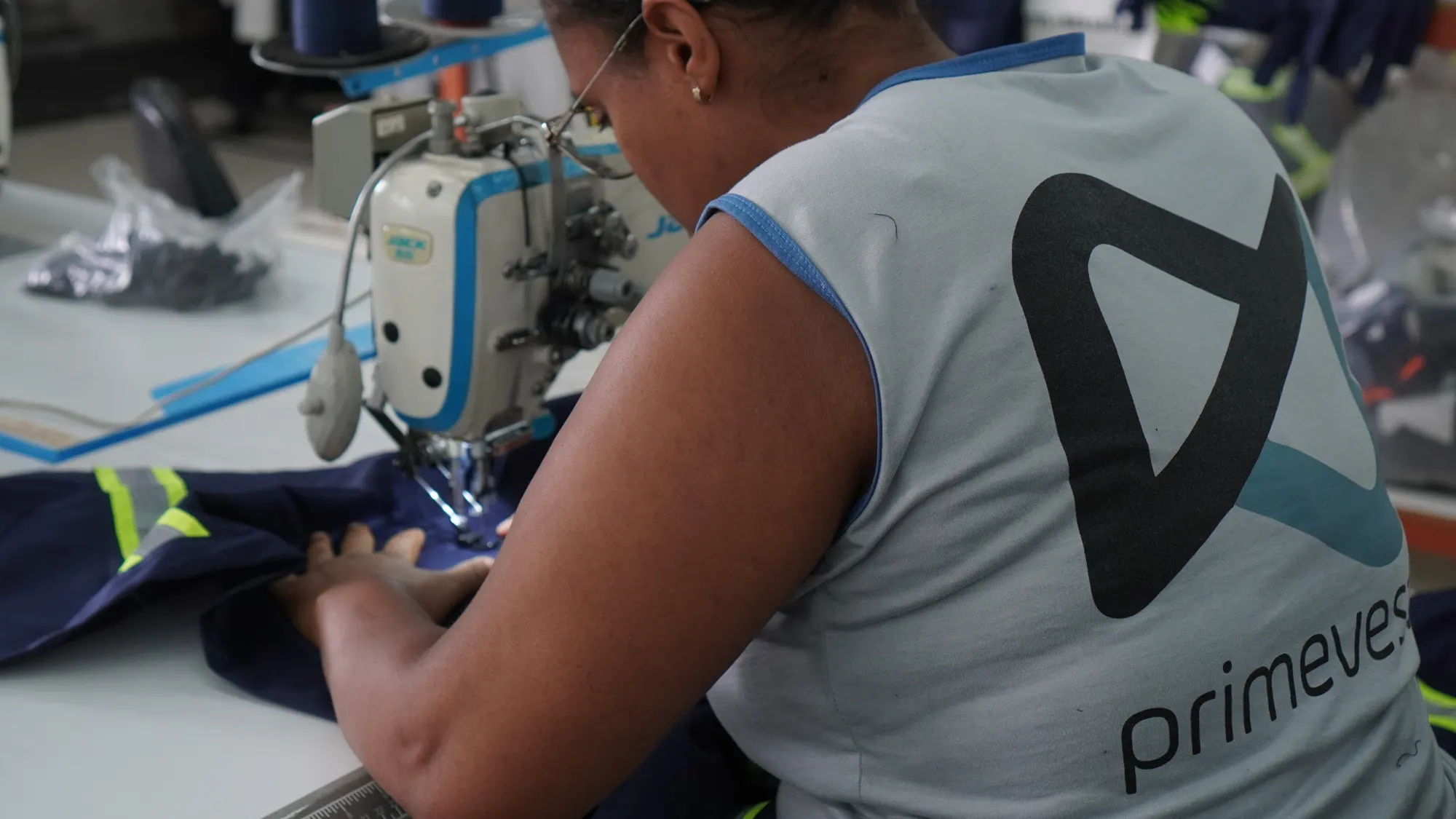 Uniforme com a logo Primevest